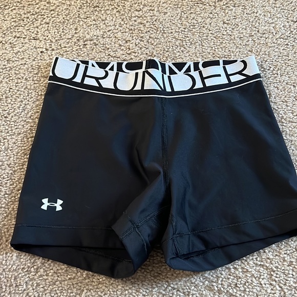 Under Armour bike shorts - Picture 3 of 5